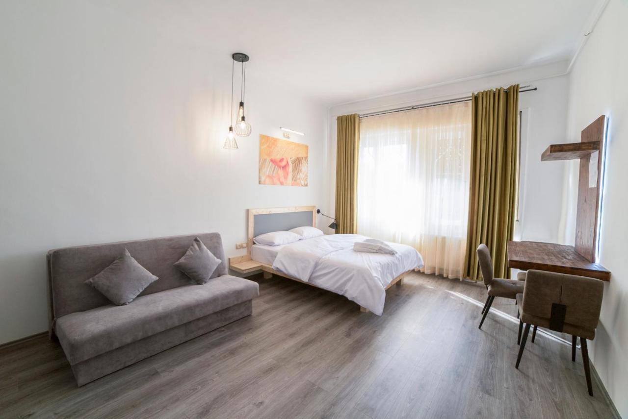 Maria Boutique Suits Budapest Eksteriør billede